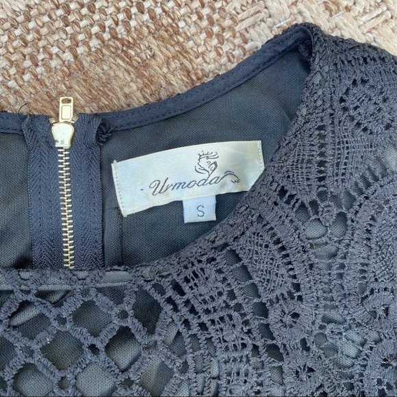 Urmoda Black Lace Cropped Tank Top - Picture 2 of 4